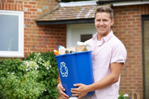 Contacting Commercial Waste Millbank for services